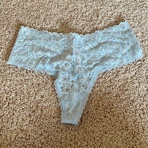 NWT High cut VS lace thong